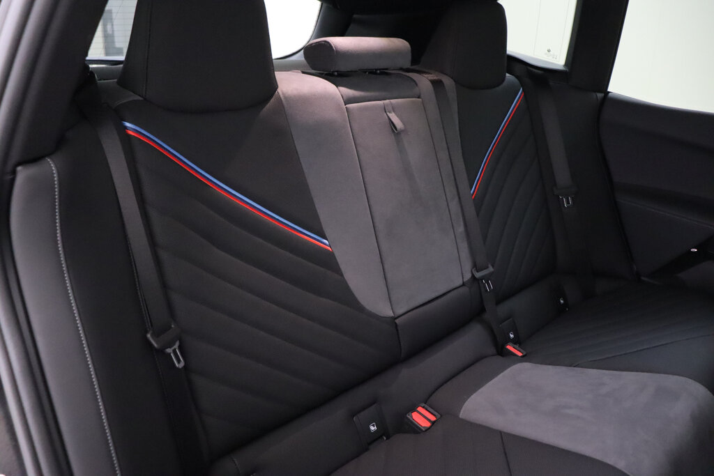 BMW iX 21