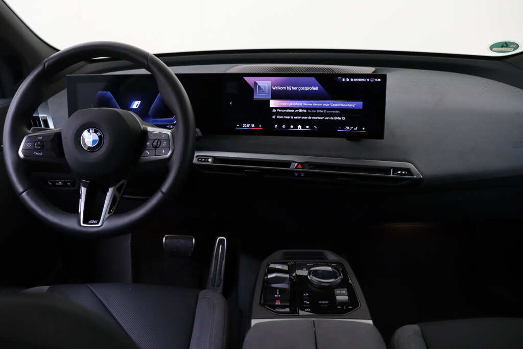 BMW iX 25