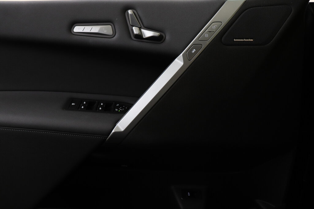 BMW iX 46