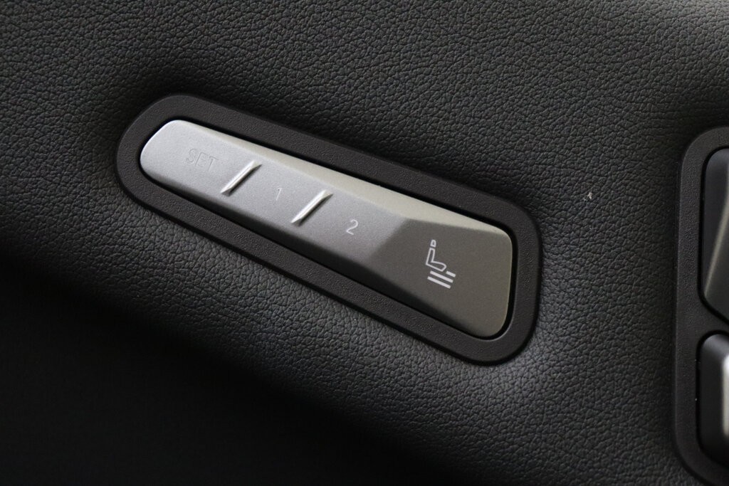 BMW iX 47
