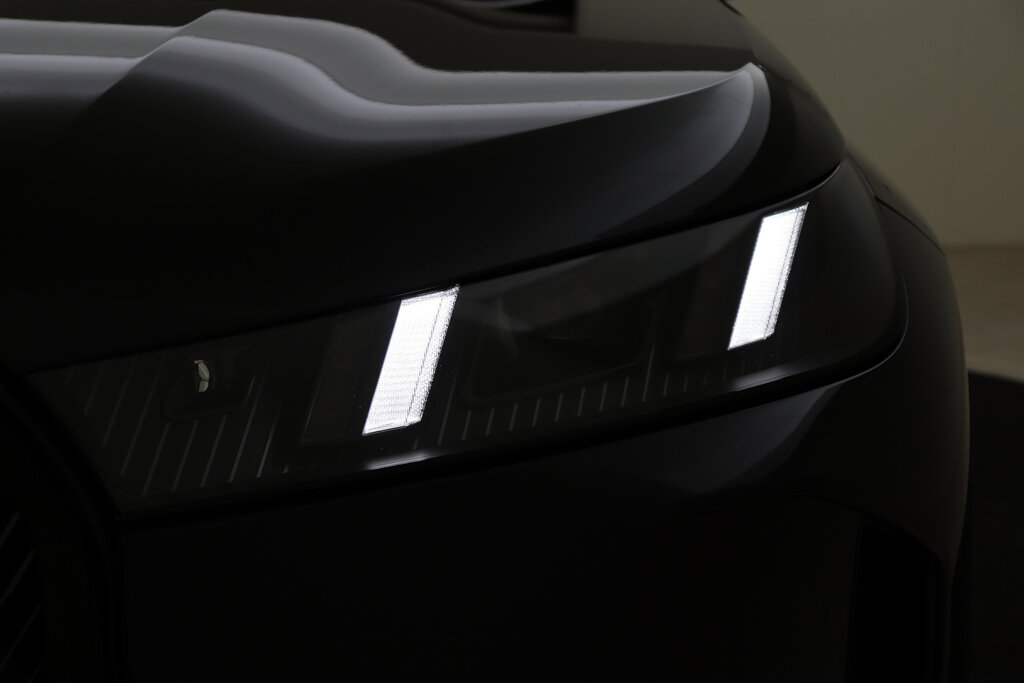 BMW iX 68