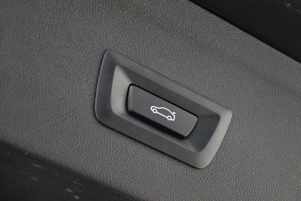 BMW iX 75
