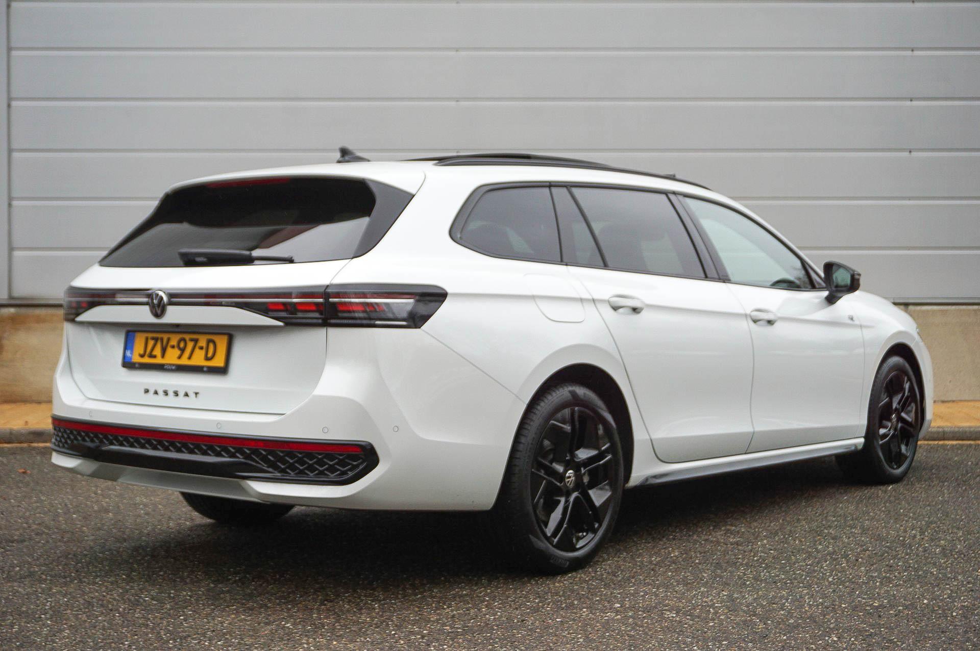 Volkswagen Passat Variant 1.5 eHybrid 272pk R-Line Edition - Afbeelding 2