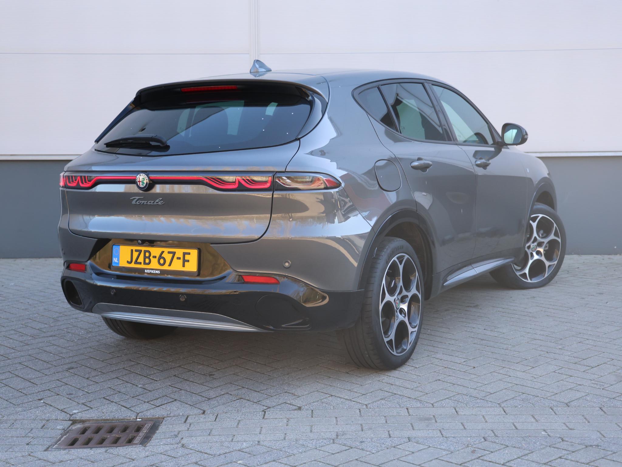 Alfa Romeo Tonale 1.3T PHEV Ti - Afbeelding 3