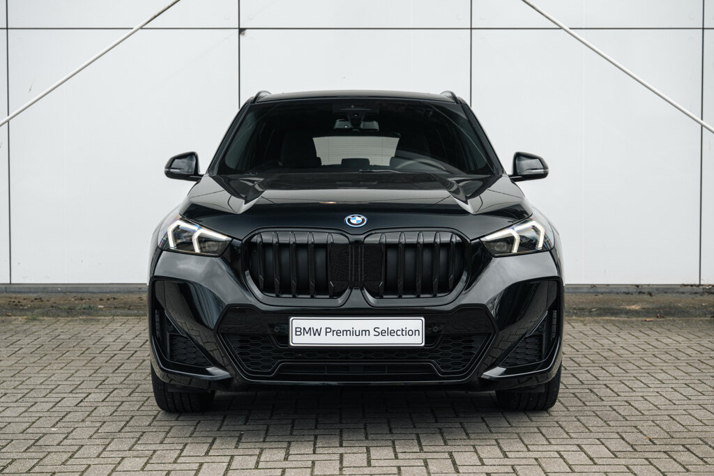 BMW X1 6