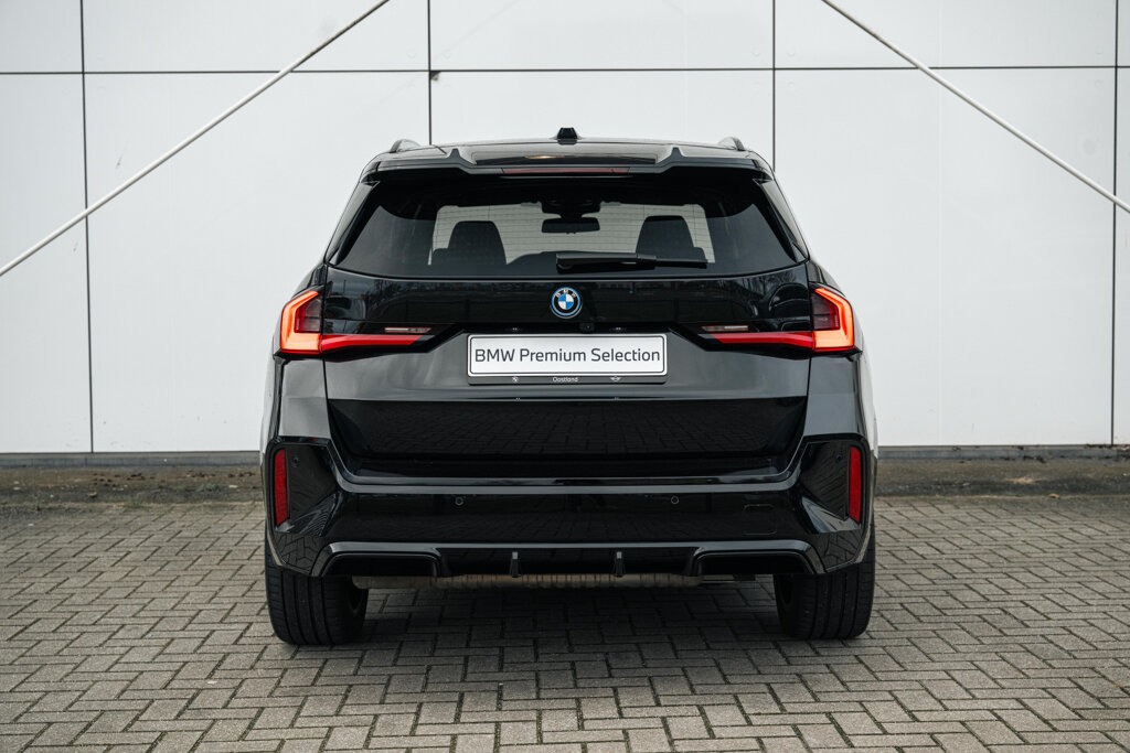 BMW X1 8