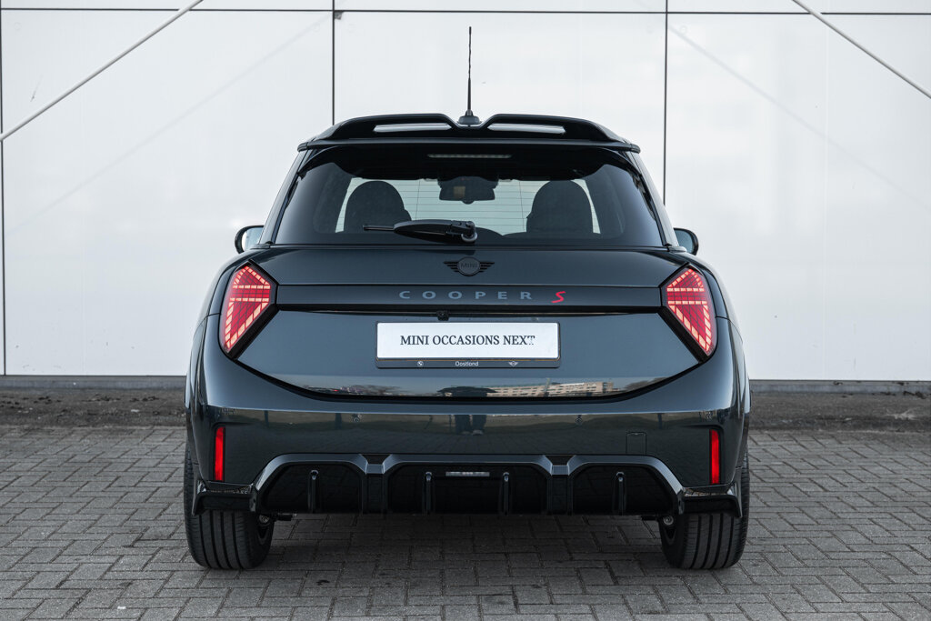 MINI 3-Deurs 12