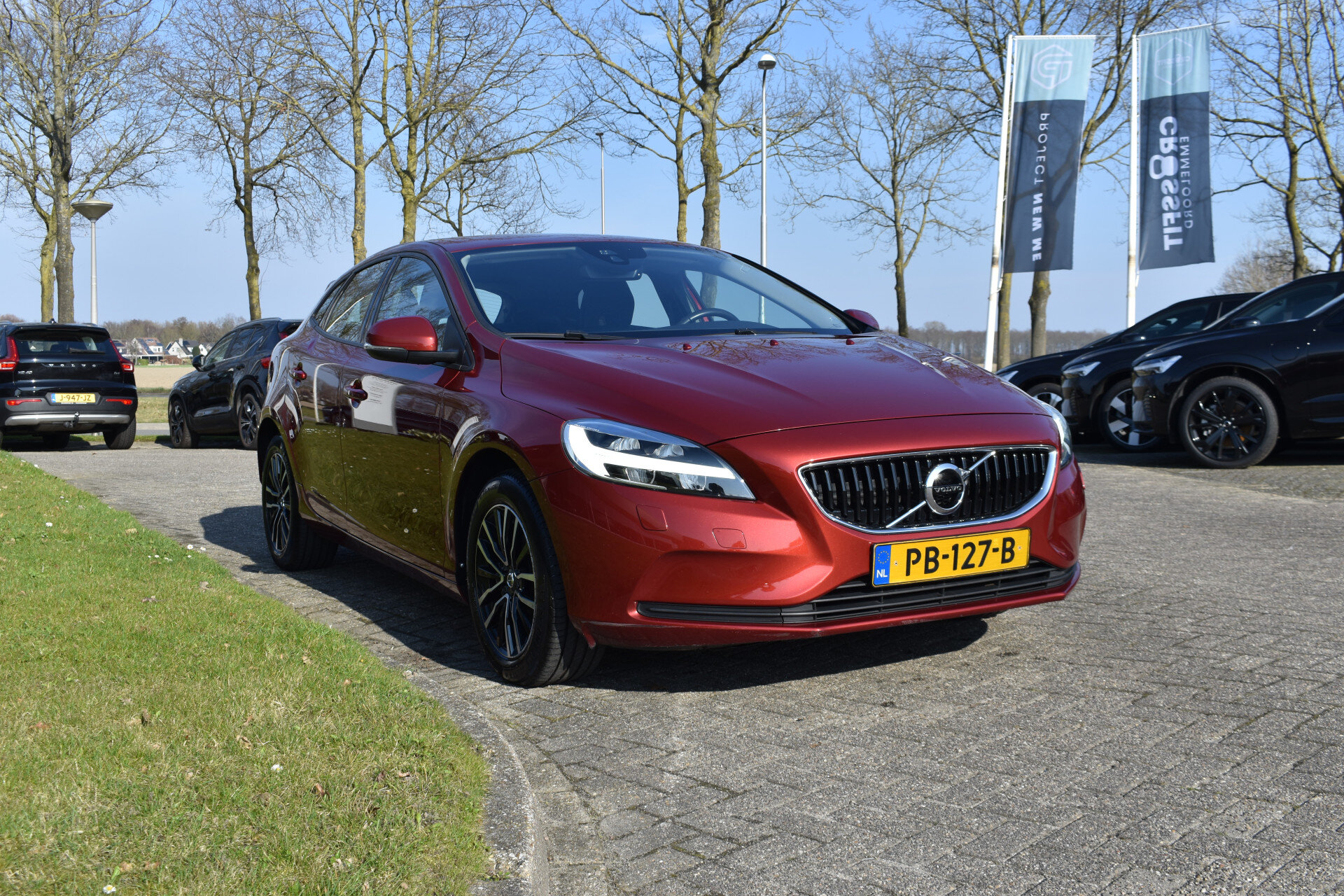 Volvo V40 T3 153PK Nordic+ - Afbeelding 2