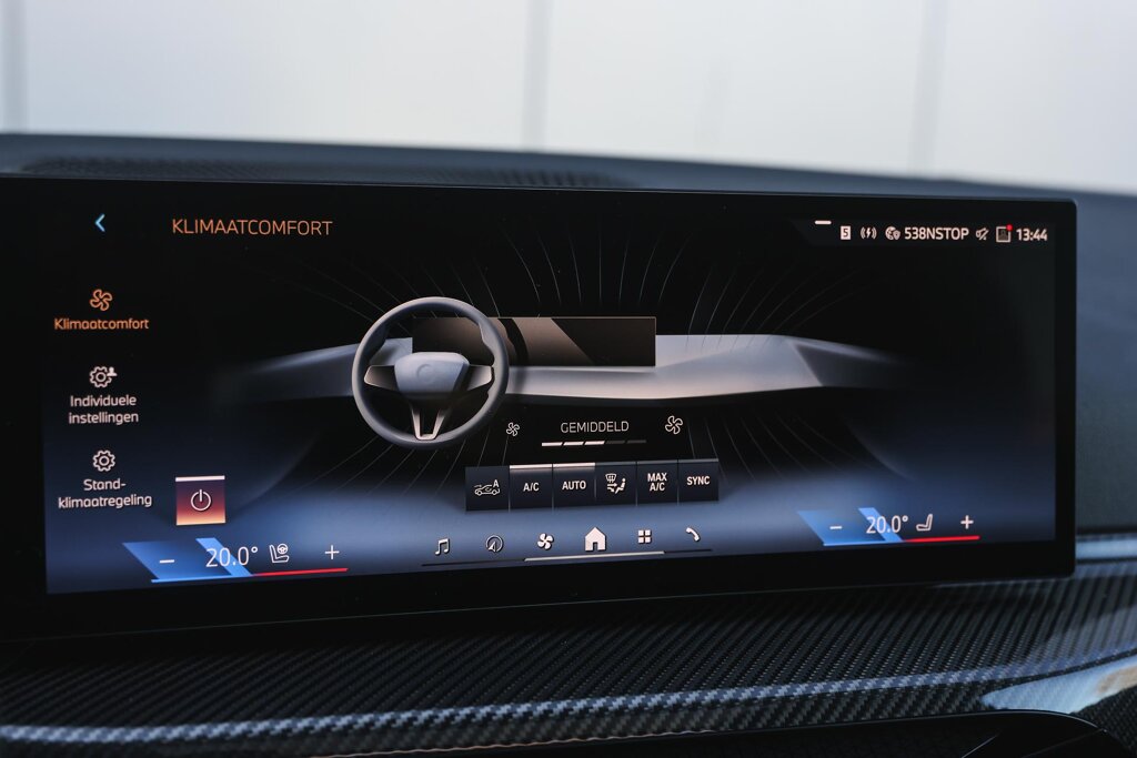 BMW i4 20