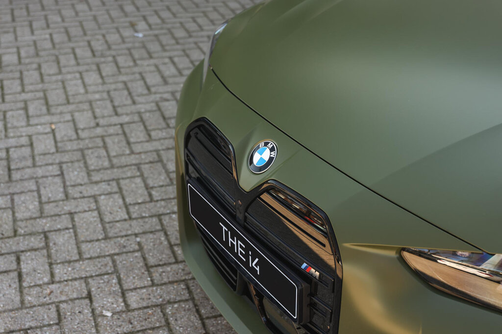 BMW i4 25