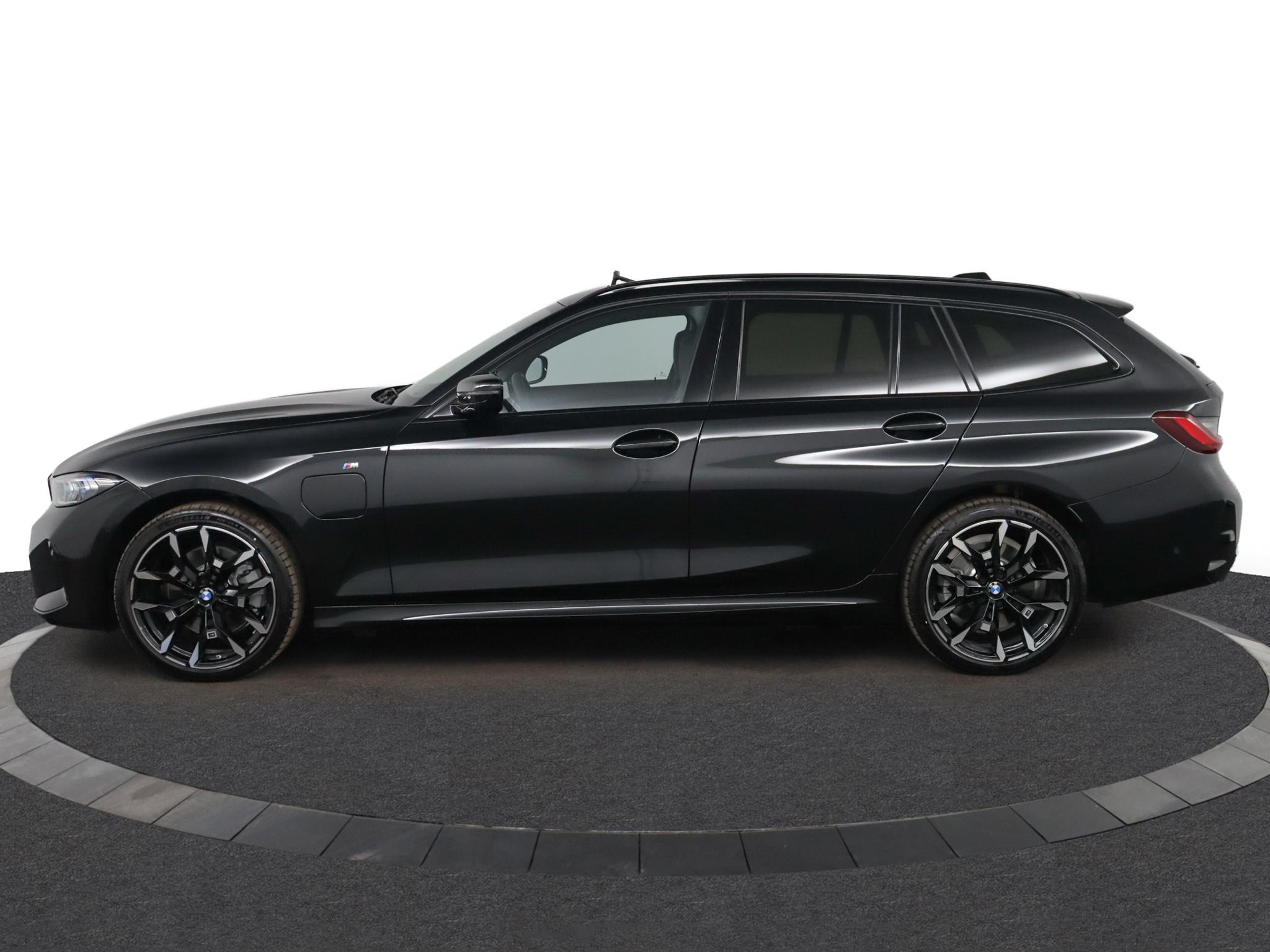 BMW 3 Serie Touring 330e Touring - Afbeelding 3