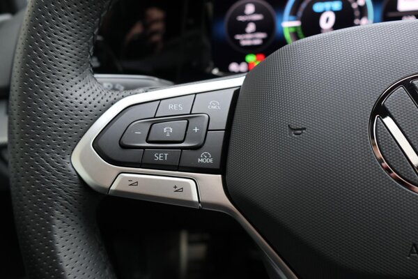 cruise control adaptief met Stop&Go en stuurhulp cruise control adaptief met Stop&Go en stuurhulp