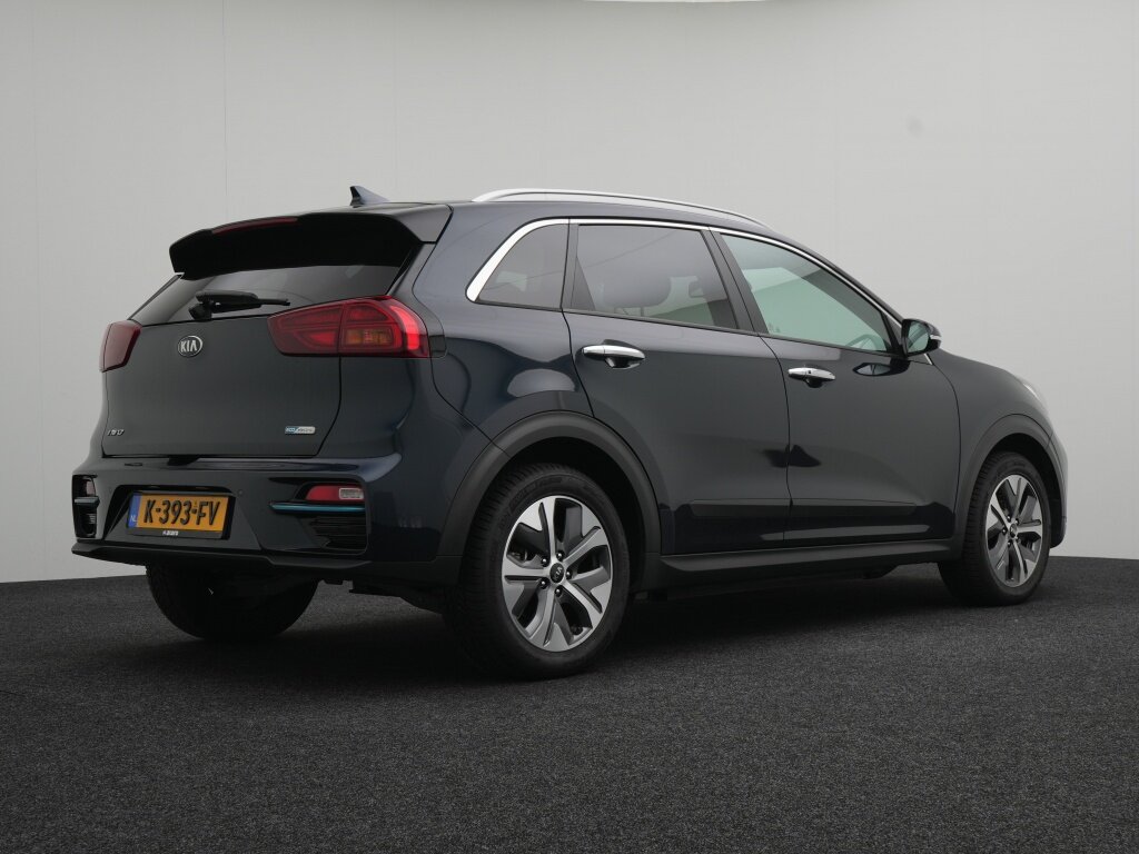 Kia e-Niro ExecutiveLine 64 kWh | 3 Fase | Stoelverwarming | Navigatie | - Afbeelding 2