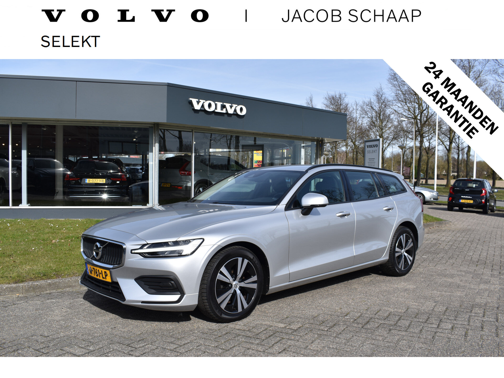Volvo V60 B3 177PK Automaat Momentum Advantage