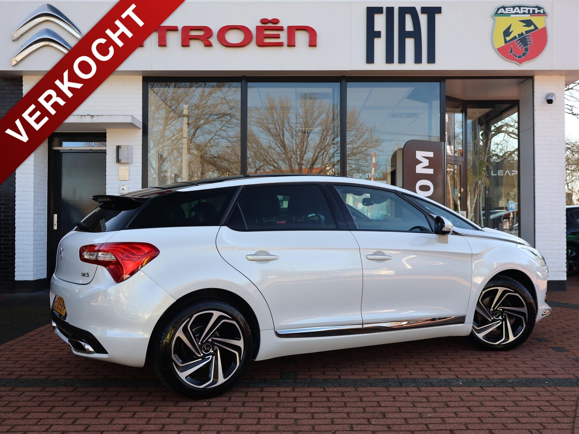 DS DS 5 THP 165PK S&S EAT6 Automaat Business Executive, Rijklaarprijs | Trekhaak afn. | Leder | Denon HiFi | HUD | Camera | Stoelverwarming