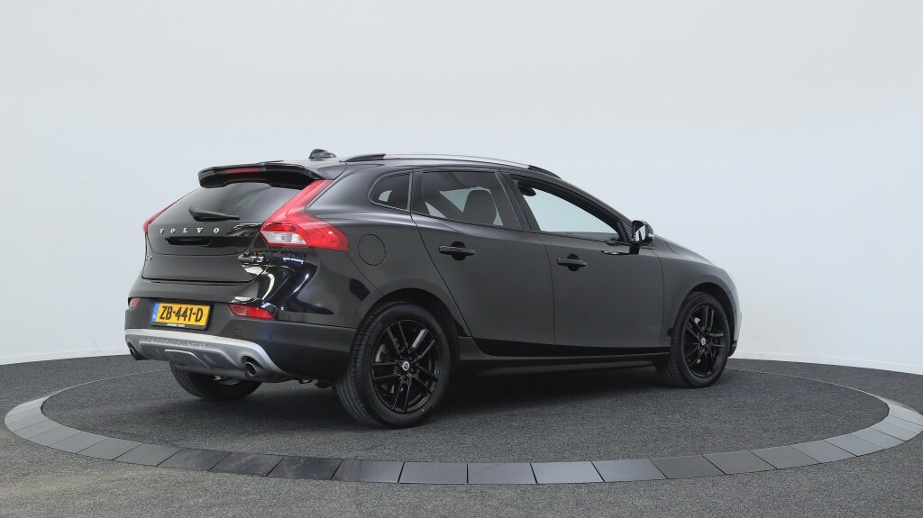 Volvo V40 Cross Country 1.5 T3 Polar+ Luxury | Panoramadak | Stoelverwarming | - Afbeelding 2
