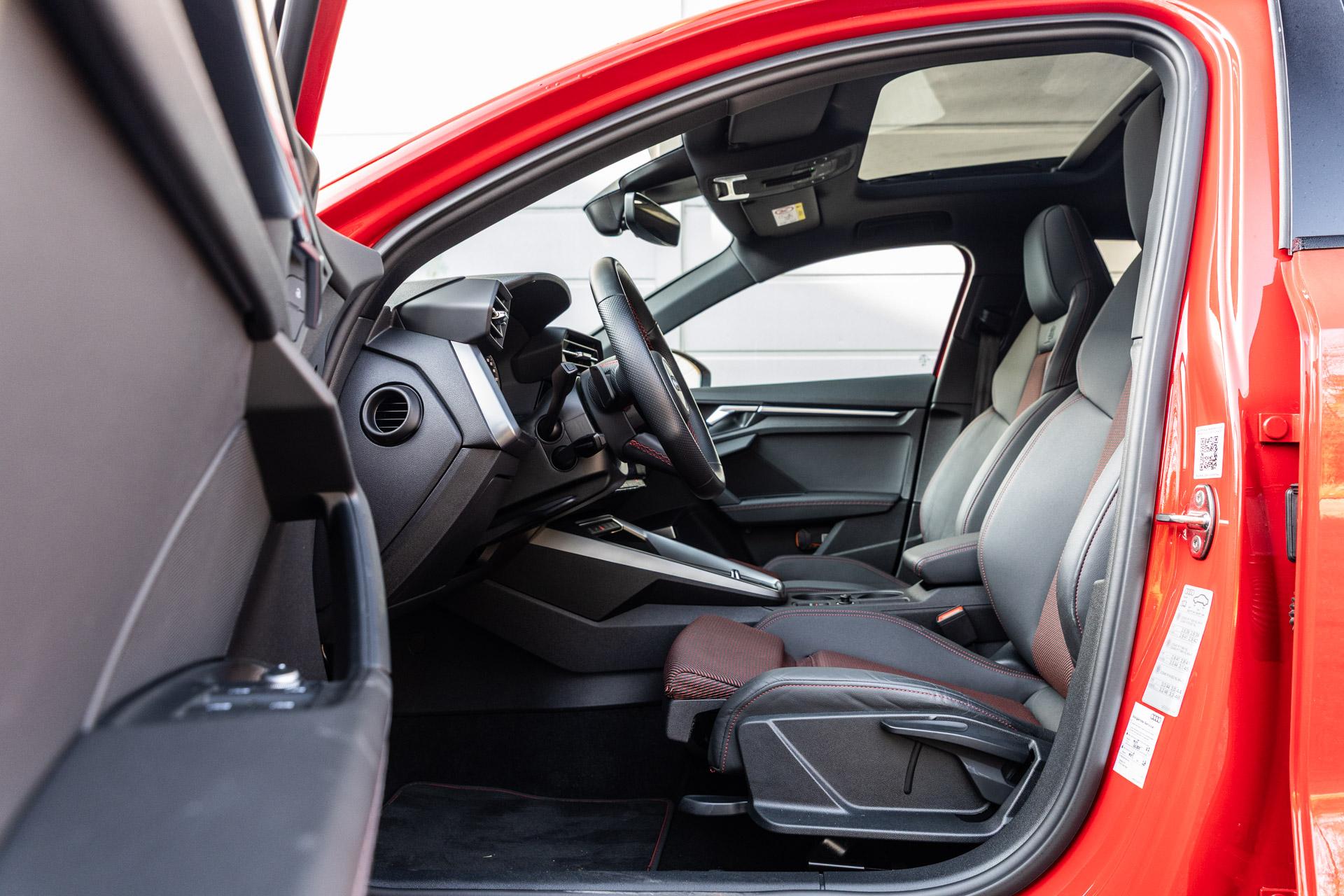 Audi A3 Sportback 45 TFSIe 245pk PHEV S Edition Competition - Afbeelding 4