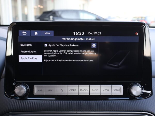 Apple Carplay/Android Auto Apple Carplay/Android Auto