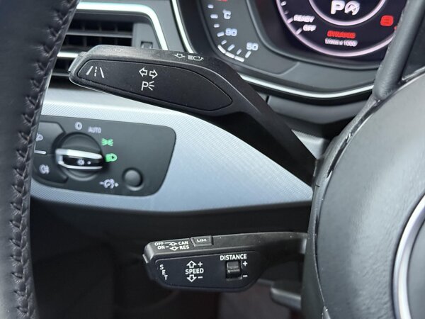 cruise control adaptief met Stop&Go cruise control adaptief met Stop&Go