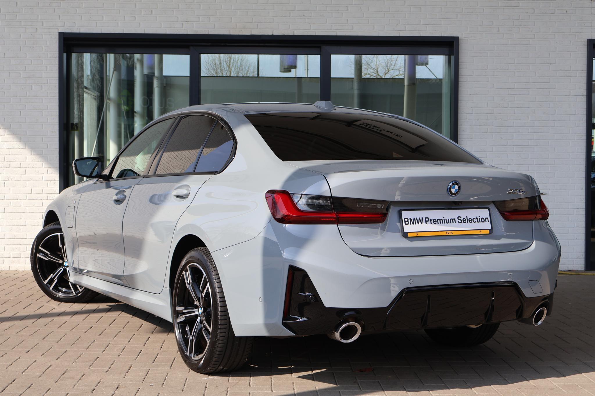 BMW 3 Serie Sedan 330e - Afbeelding 2