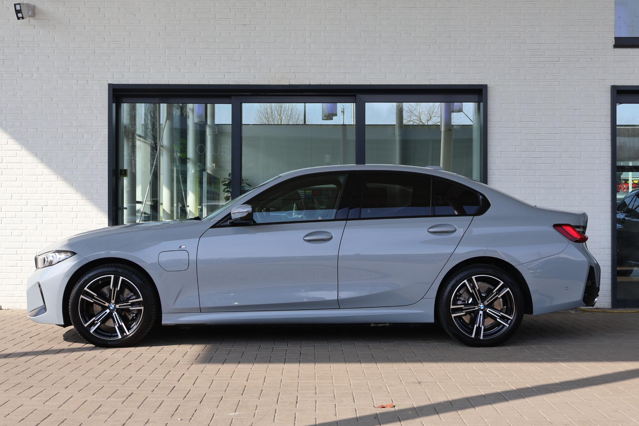 BMW 3 Serie Sedan 330e - Afbeelding 5