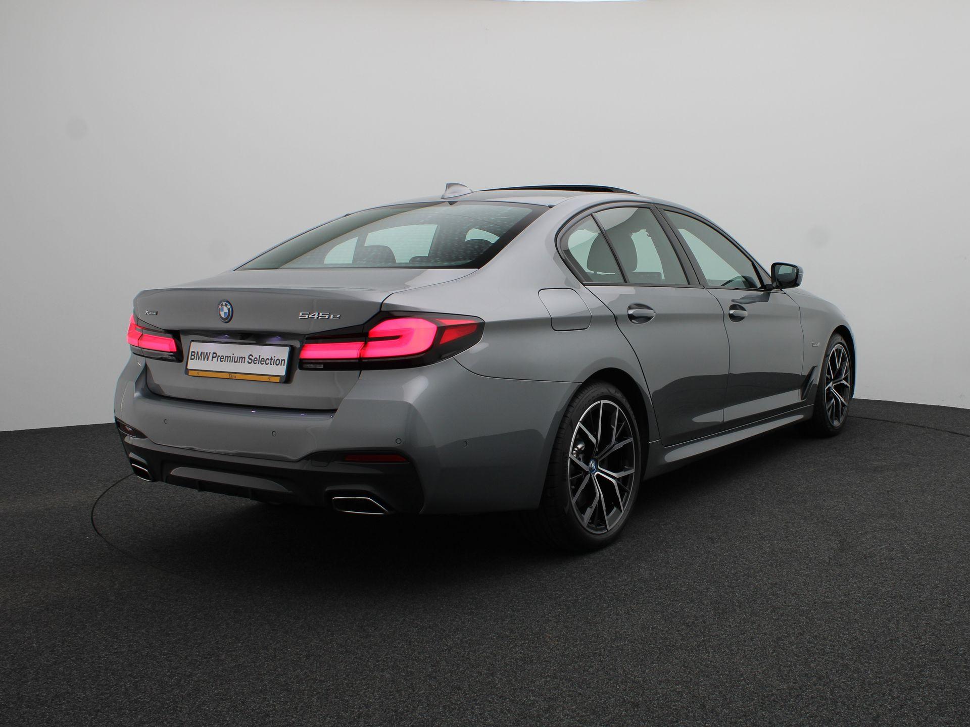 BMW 5 Serie Sedan 545e xDrive - Afbeelding 2