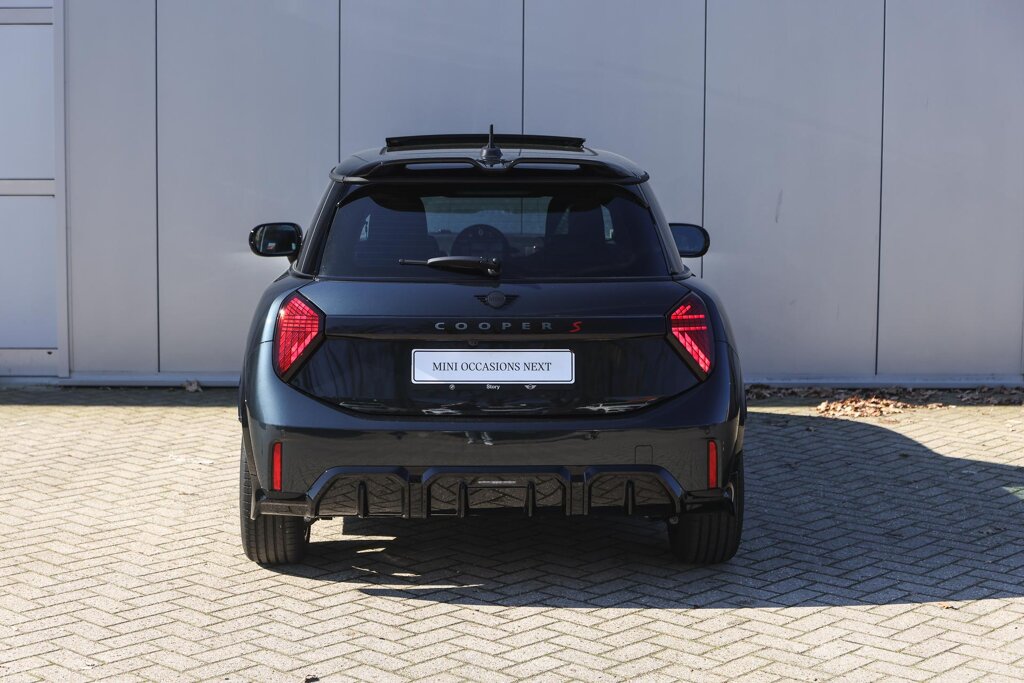 MINI 3-Deurs 7
