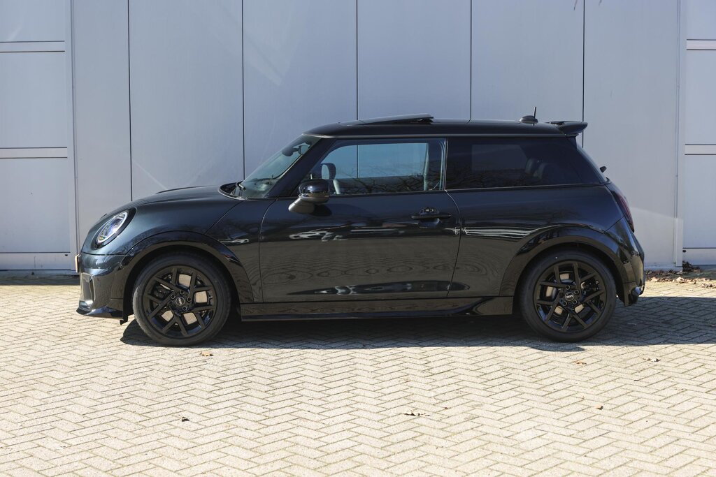 MINI 3-Deurs 8