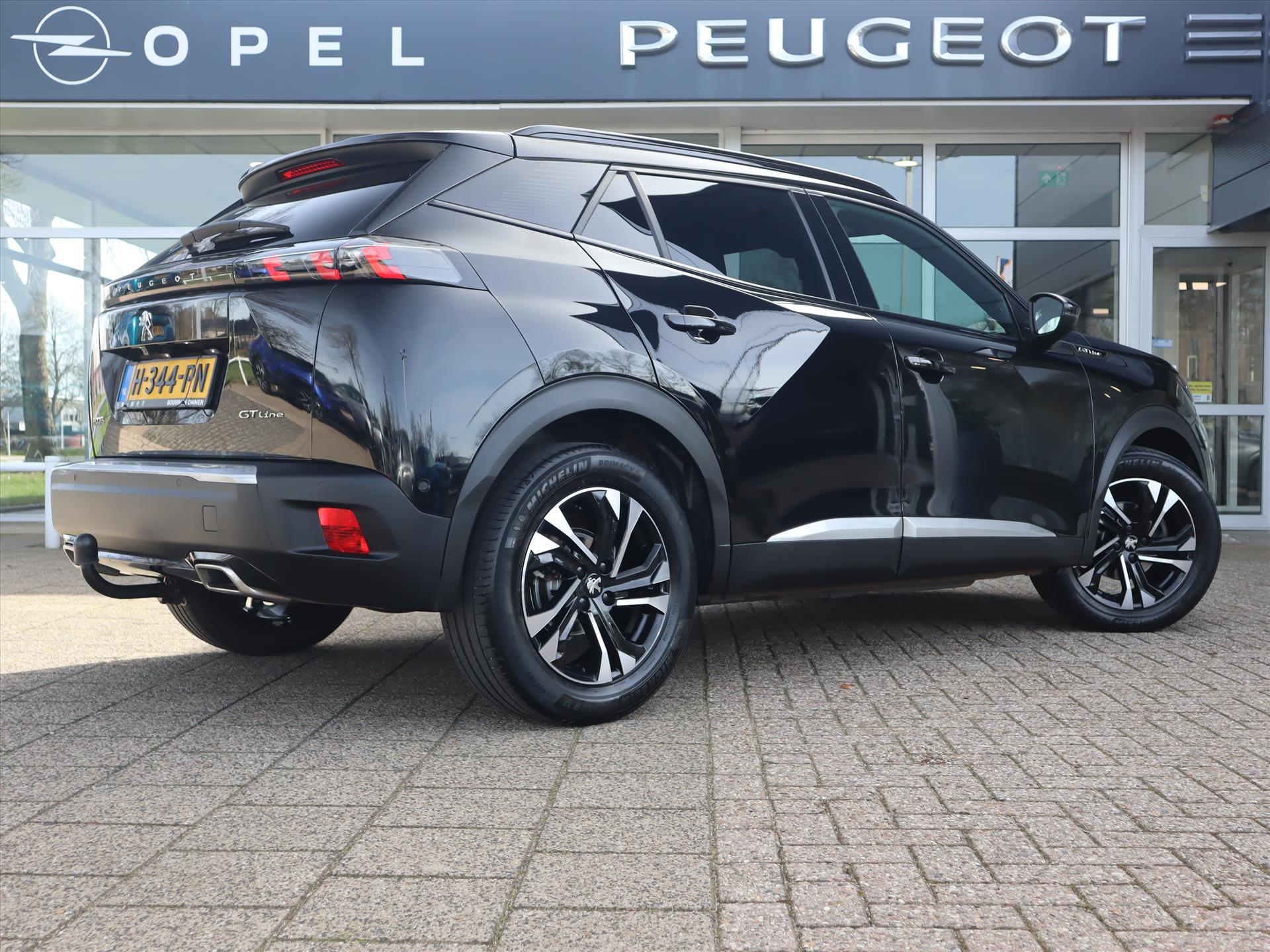 Peugeot 2008 SUV GT-Line Puretech 130PK EAT8 Aut., Rijklaarprijs, Navigatie DAB+ Trekhaak Camera Full LED - Afbeelding 4