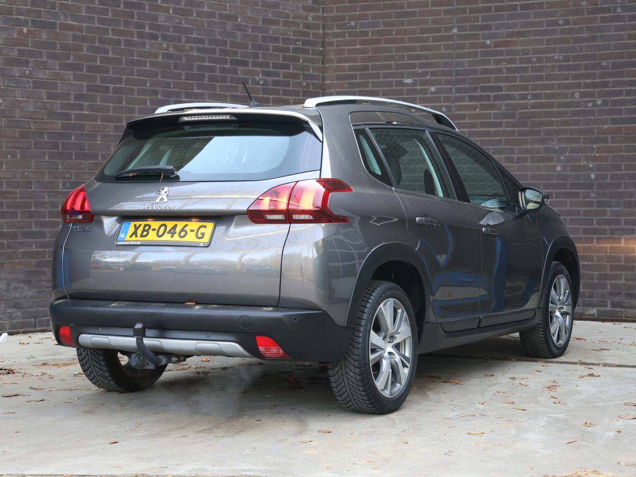Peugeot 2008 SUV Allure 110pk Automaat - Afbeelding 2