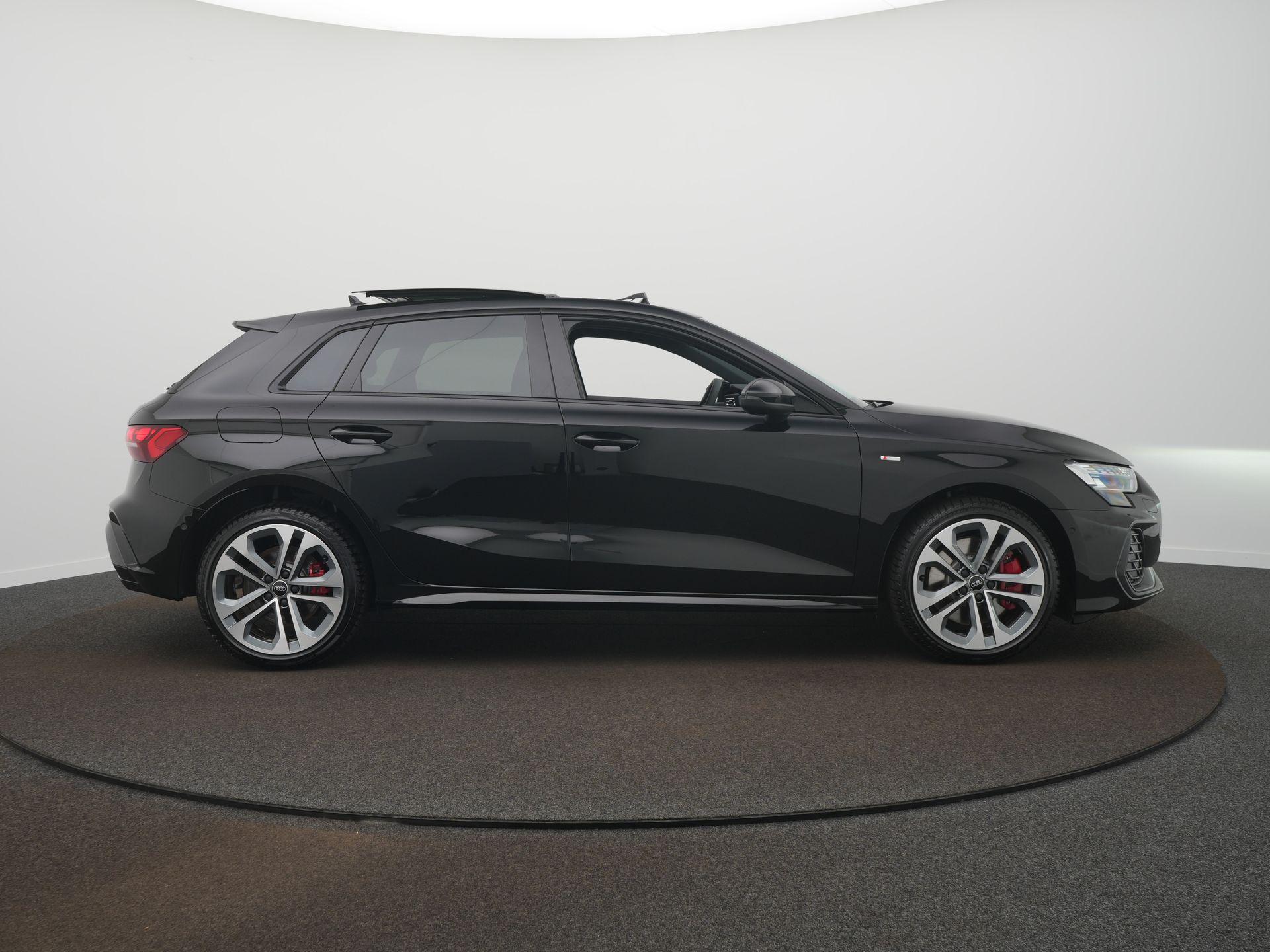 Audi A3 Sportback 45 TFSI e S edition Competition - Afbeelding 4