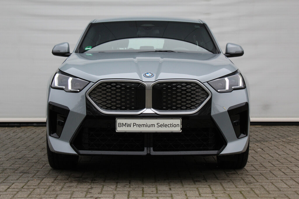 BMW iX2 5