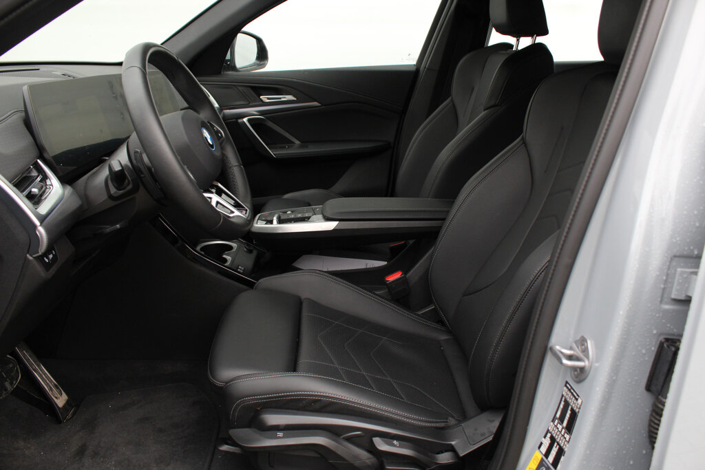 BMW iX2 7