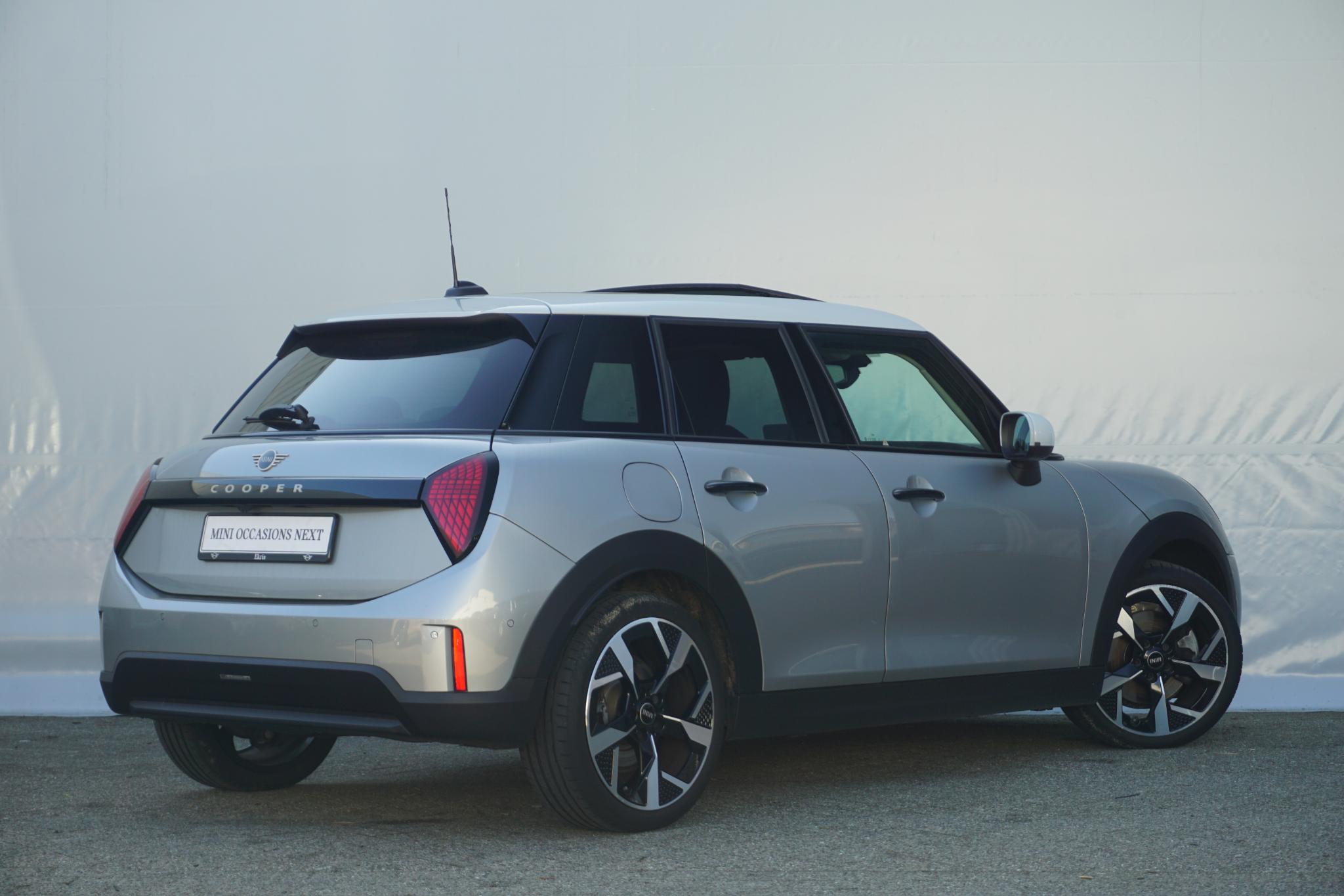 MINI 5-Deurs Cooper C - Afbeelding 2