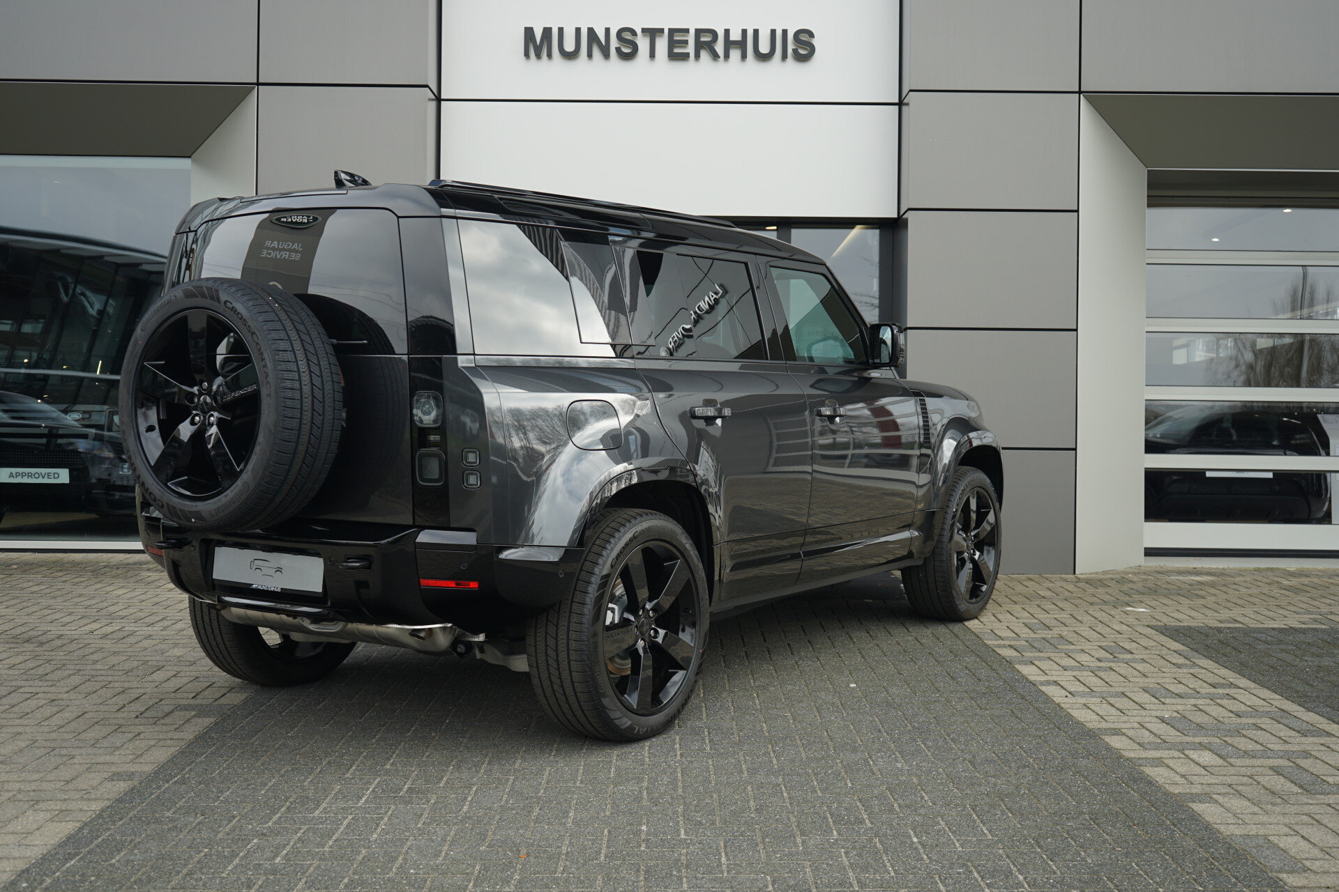 Land Rover Defender 110 P300e 110 X-Dynamic HSE - Afbeelding 2