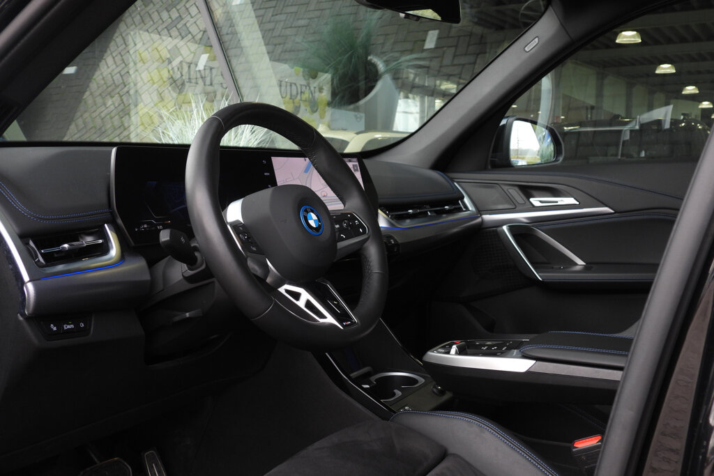 BMW X1 11