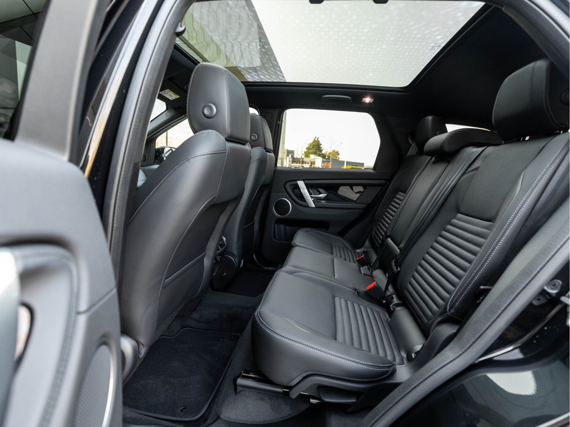 Land Rover Discovery Sport P270e PHEV Business Edition - Afbeelding 5