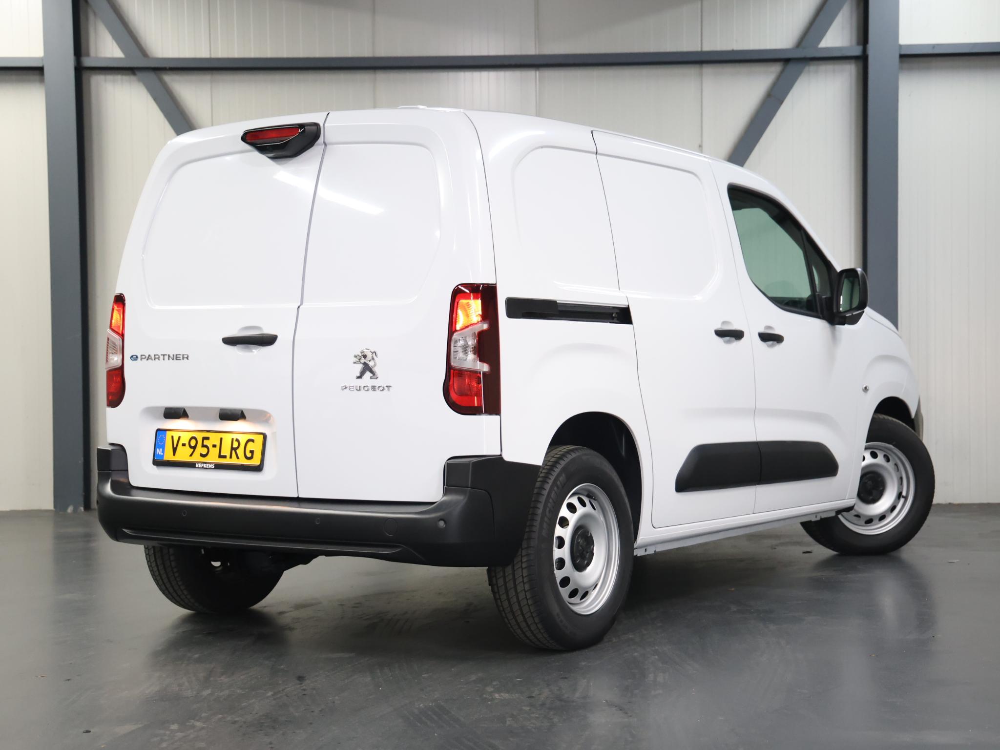 Peugeot e-Partner L1 50 kWh 136PK Automaat - Afbeelding 3