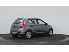 Hyundai i20 1.2i Dynamic | Airco | Elektrische ramen | - Afbeelding 2