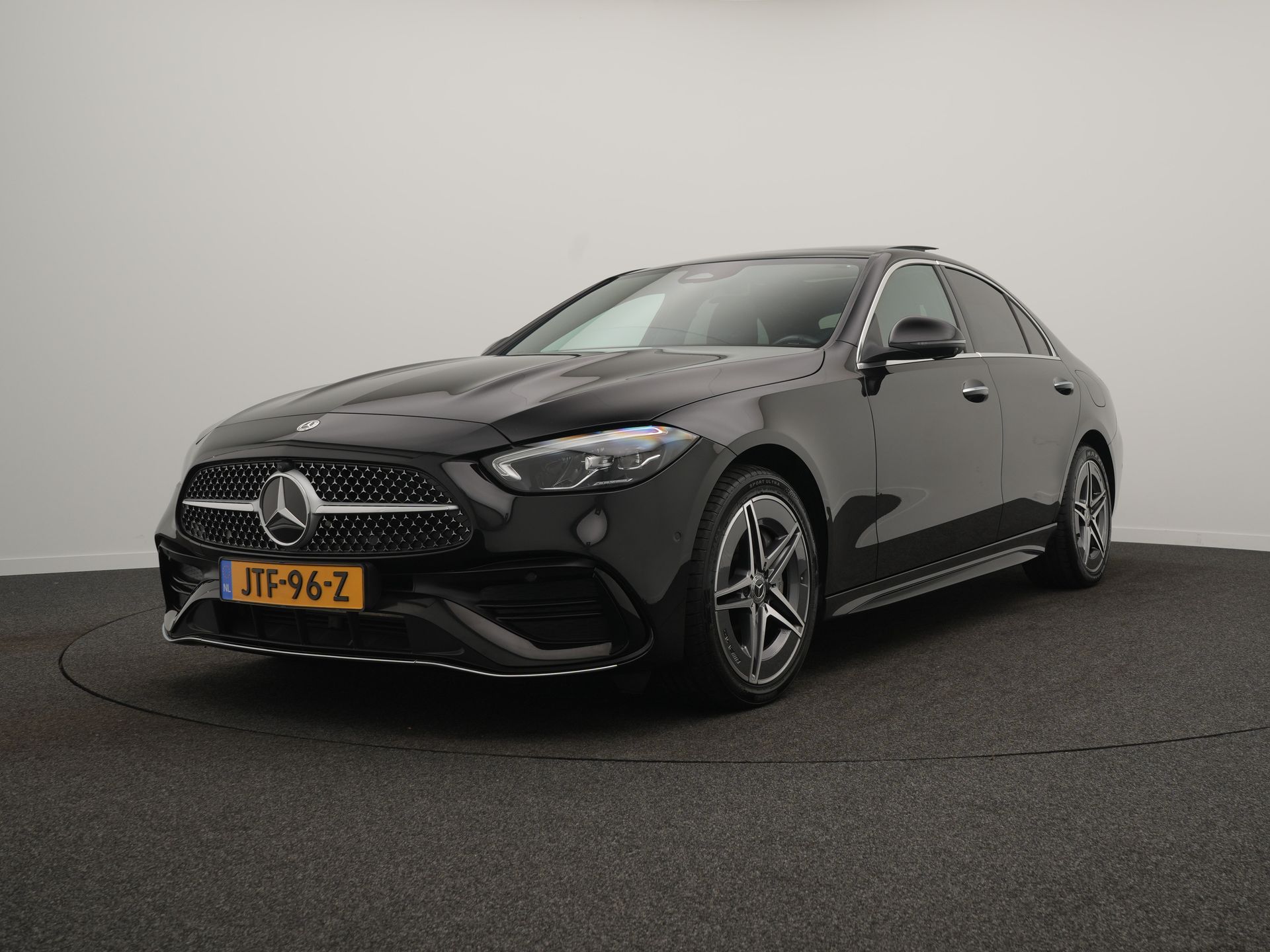 Mercedes-Benz C-Klasse 300 e AMG Line - Occasion Lease vanaf €814 p/m - Afbeelding 5