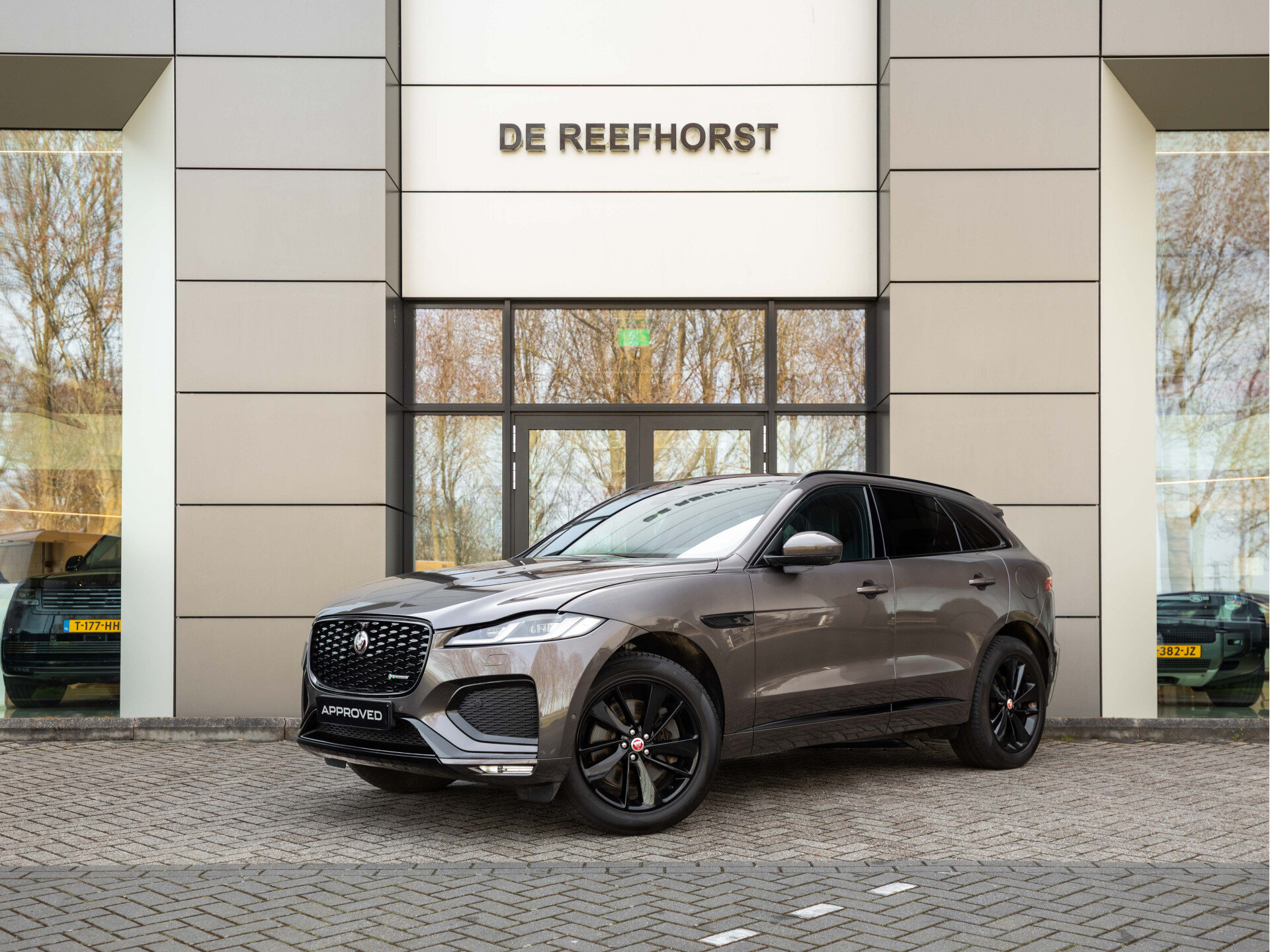 Jaguar F-PACE P400e PHEV R-Dynamic S