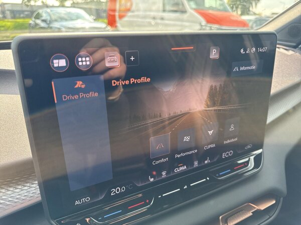 Apple Carplay/Android Auto