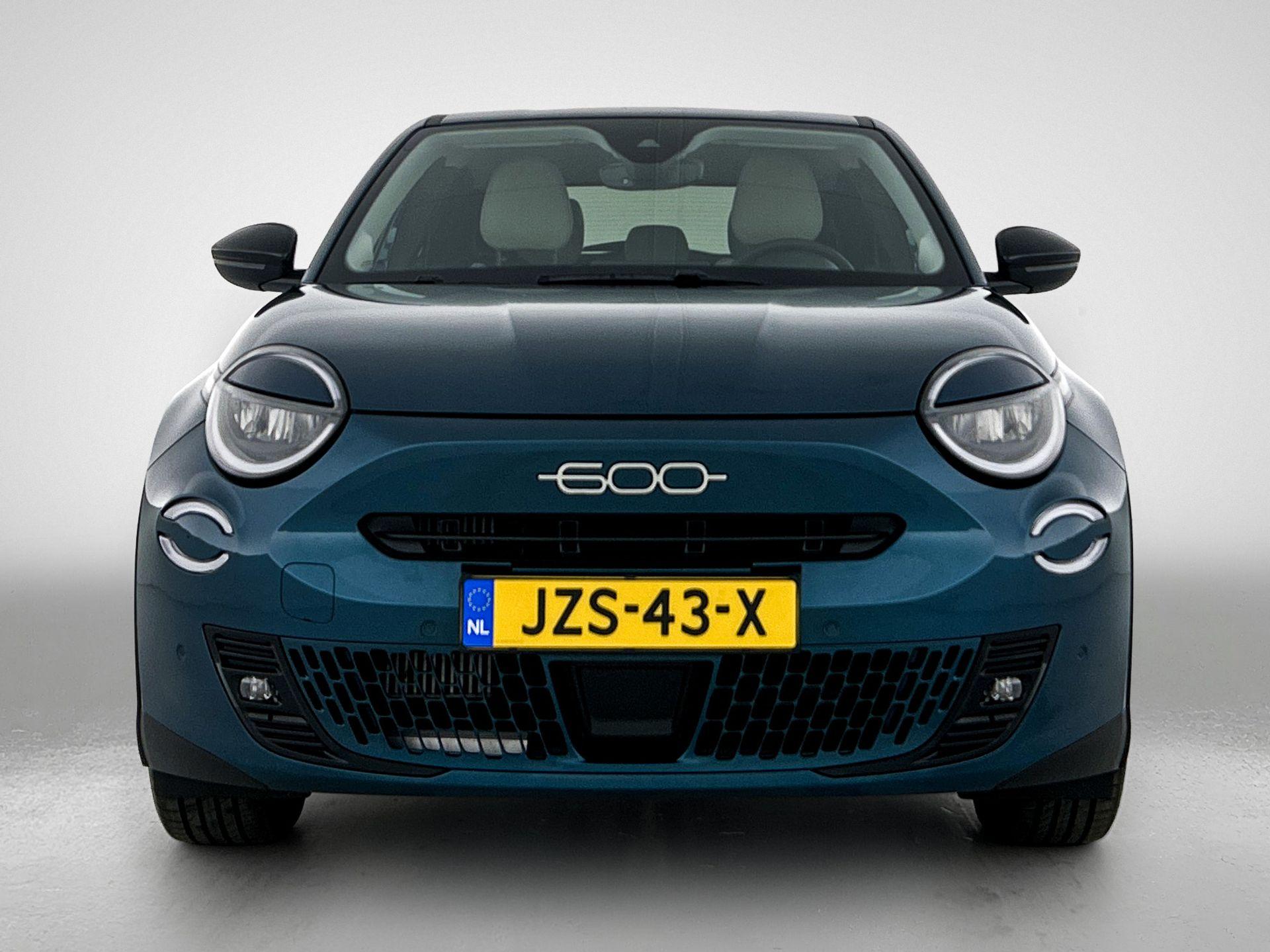 Fiat 600 1.2 Hybrid La Prima 110pk Automaat - Afbeelding 4