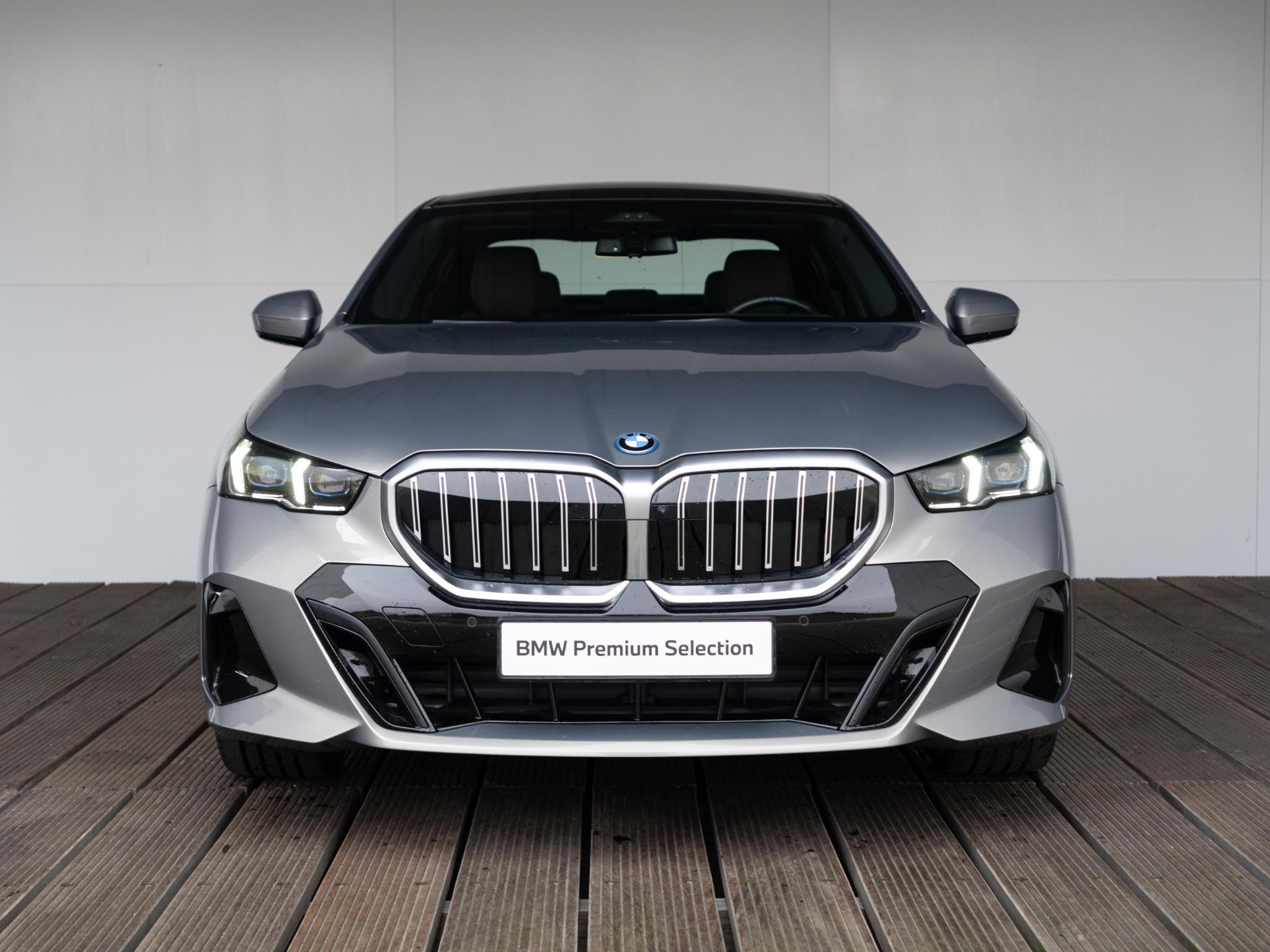 BMW 5 Serie Sedan 530e - Afbeelding 3