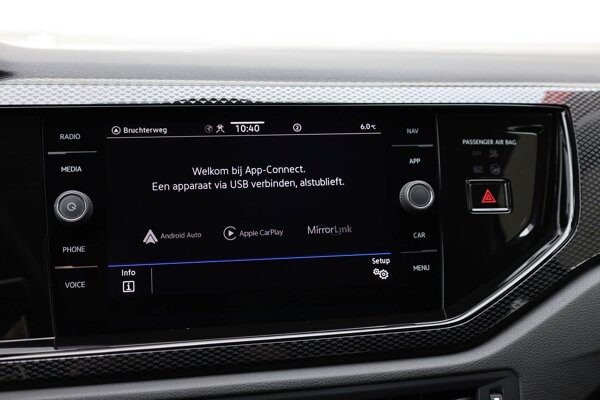 Apple Carplay/Android Auto