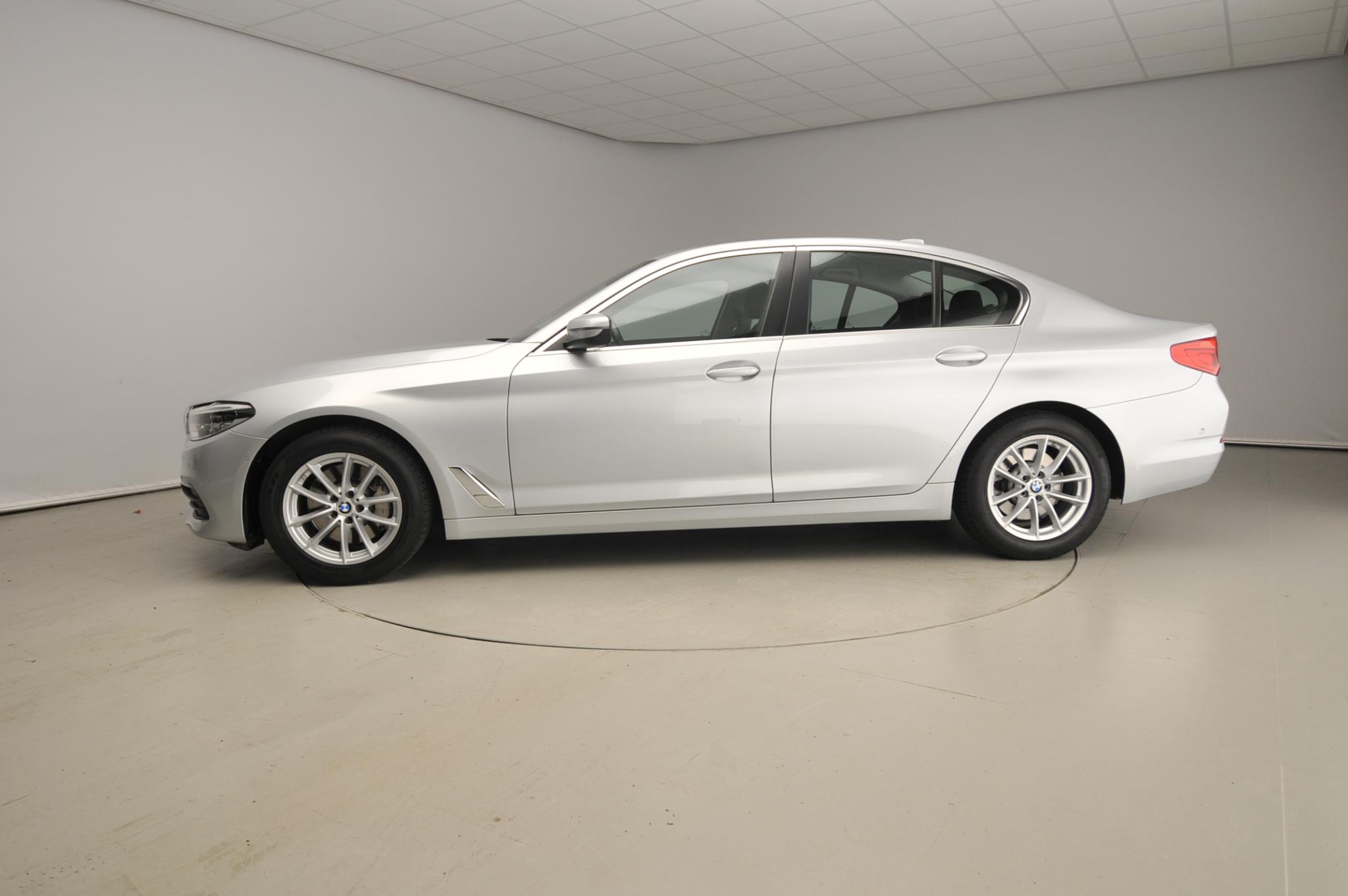 BMW 5 Serie Sedan 530i - Bild 2