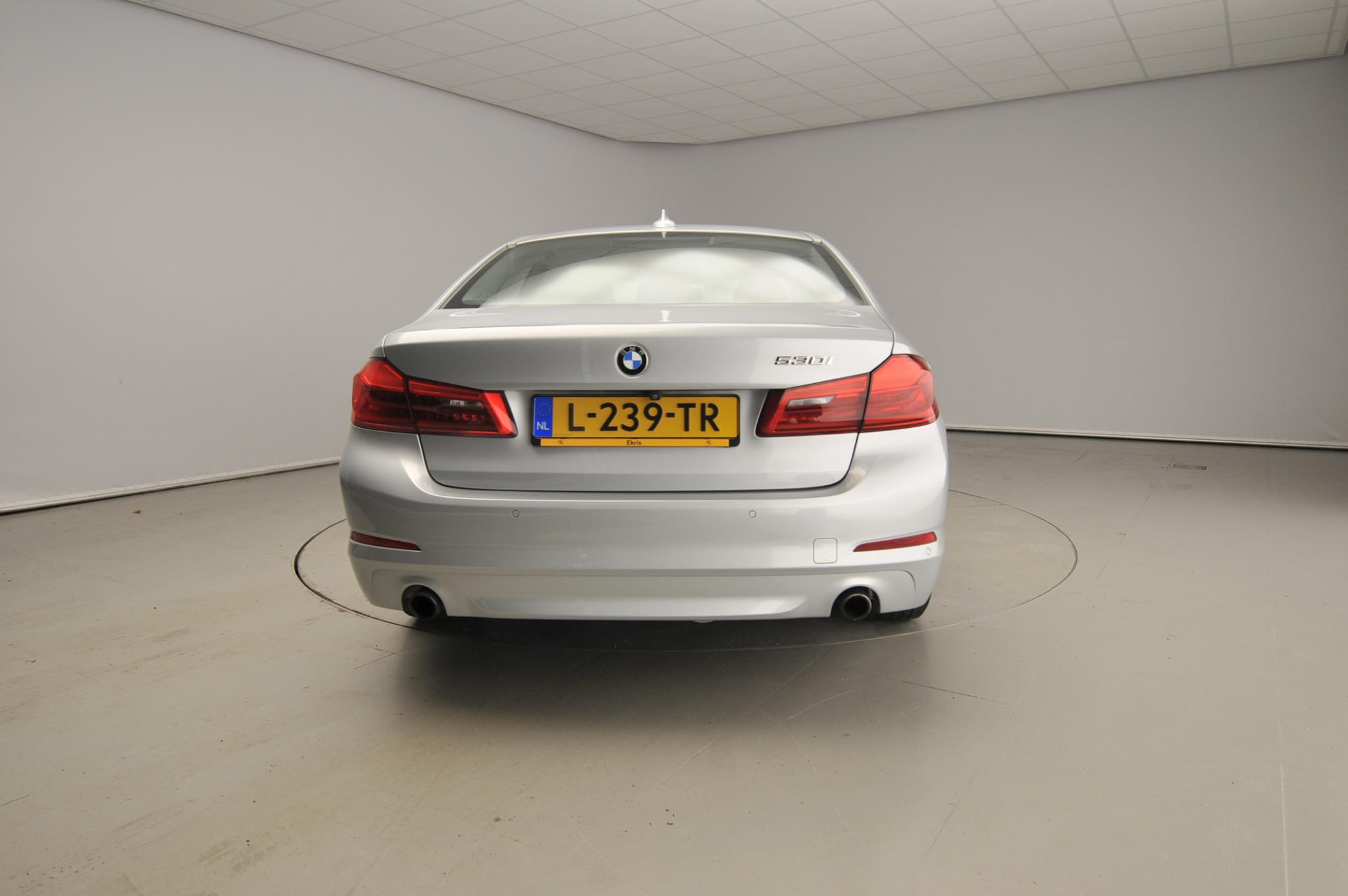 BMW 5 Serie Sedan 530i - Bild 3