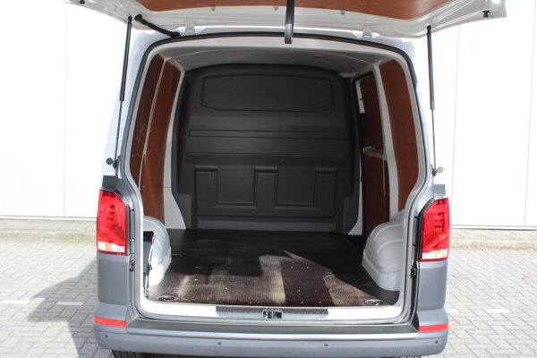 Houten vloer in laadruimte