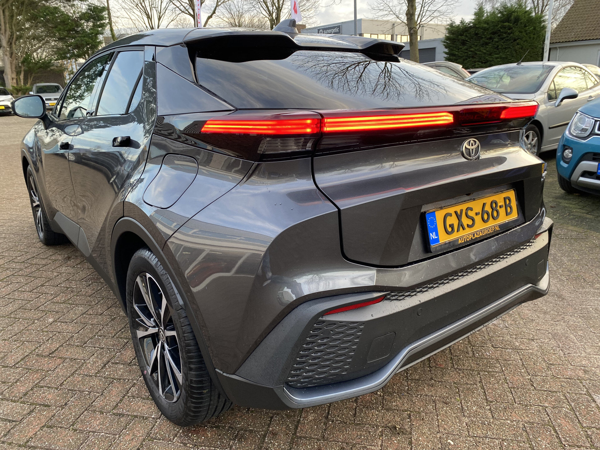 Toyota C-HR 1.8 Hybrid 140 Dynamic - Afbeelding 3