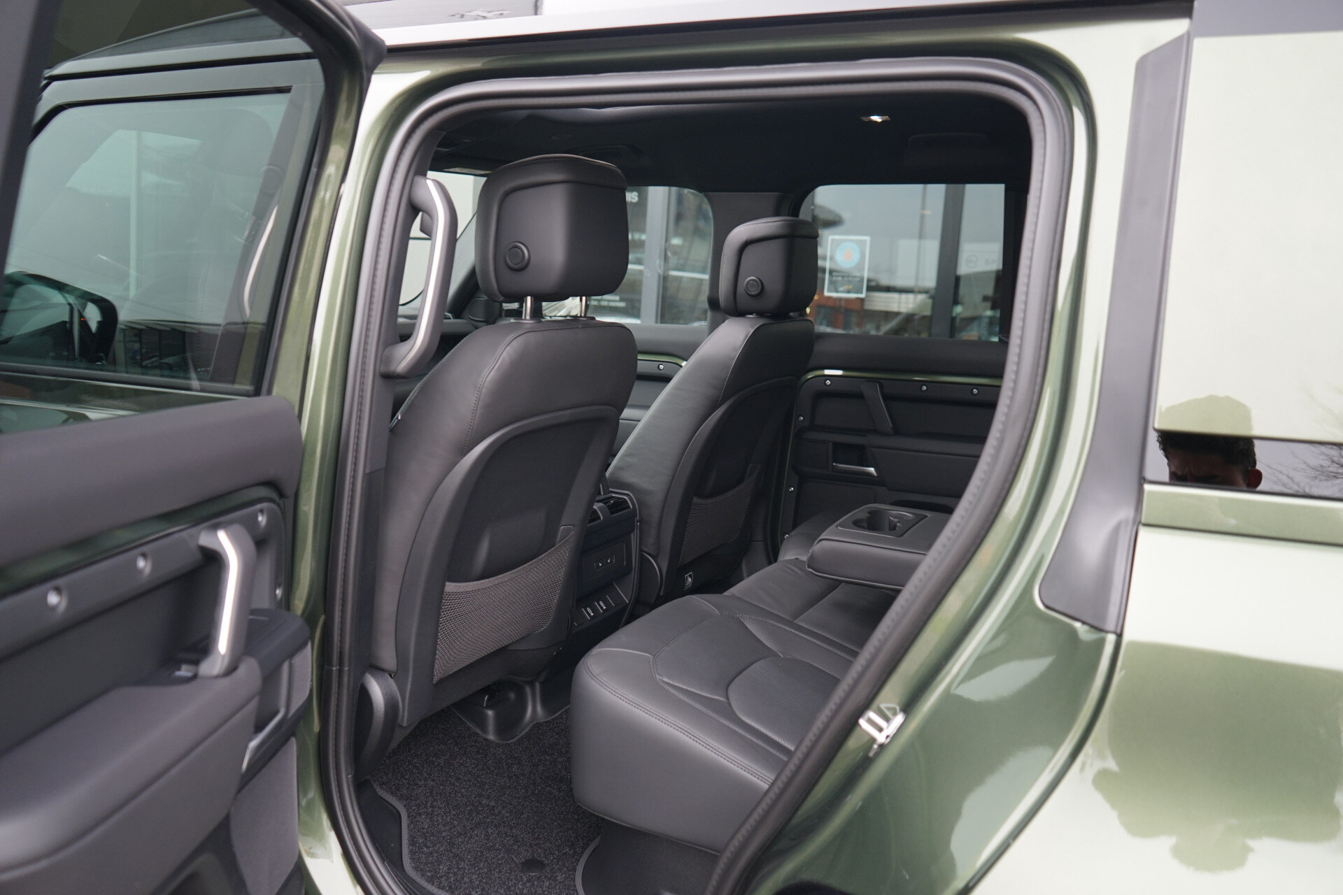 Land Rover Defender 110 P300e 110 X-Dynamic HSE - Afbeelding 5